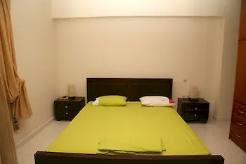 Leone Luxury Kalamákion